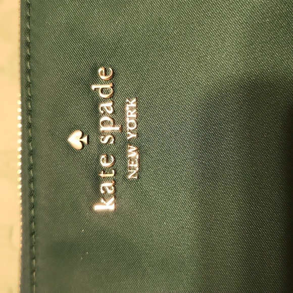 Kate Spade New York Chelsea Medium Wristlet Pouch in Dark Green - Picture 2 of 8